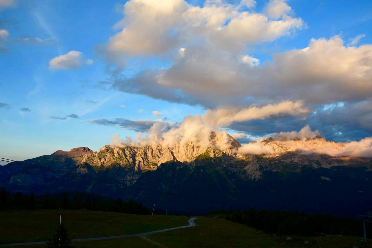 Rifugio Viviani Pradalago Мадона ди Кампильо Екстериор снимка