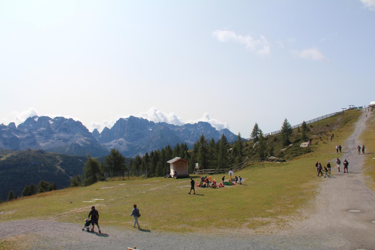 Rifugio Viviani Pradalago Мадона ди Кампильо Екстериор снимка