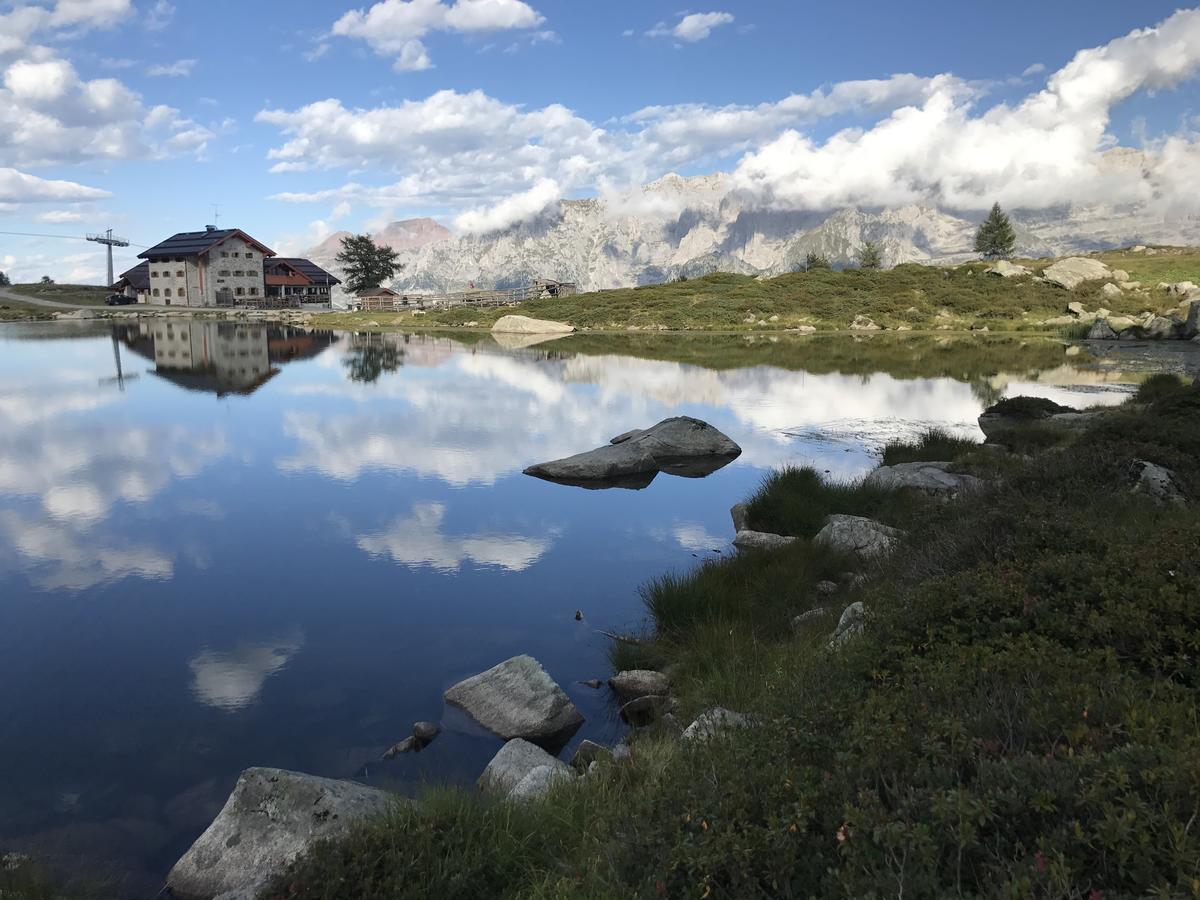 Rifugio Viviani Pradalago Мадона ди Кампильо Екстериор снимка